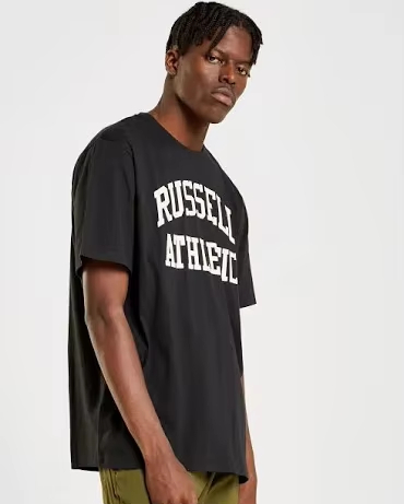 Camiseta Blanca Retro Estilo U - Streetwear Brand With A Logo reseña y precio